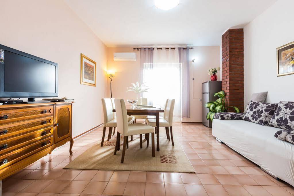 & Hosana Apartament *